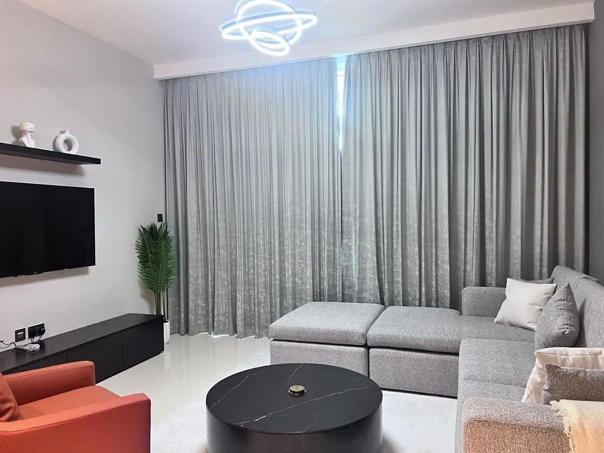 A Luxurious 2 Bedroom Emaar Beachfront Apartment In Palm Jumeirah Dubai