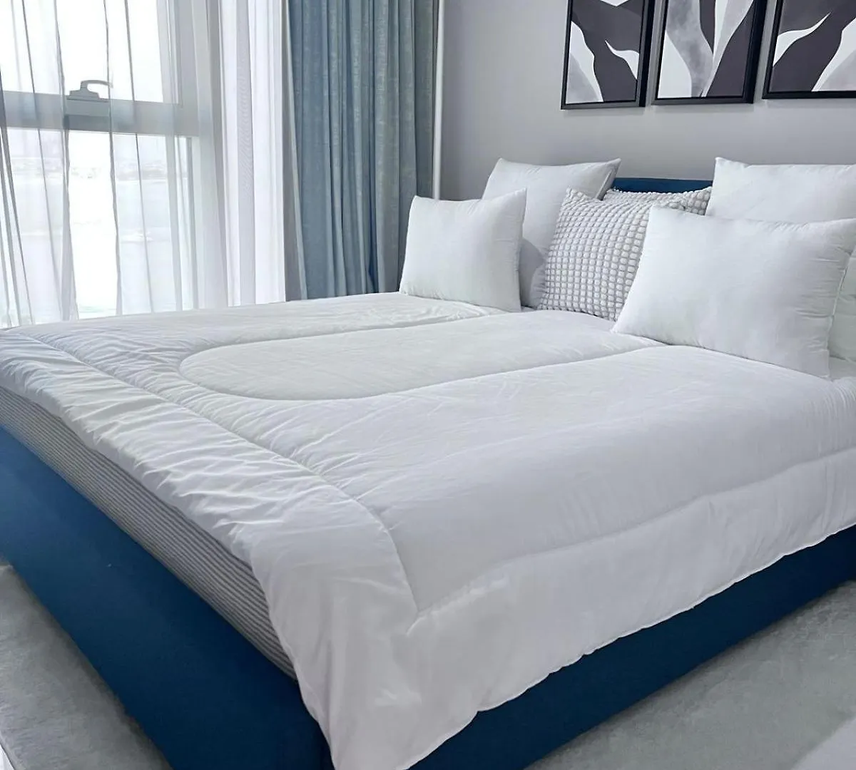 A Luxurious 2 Bedroom Emaar Beachfront Apartment In Palm Jumeirah Dubai United Arab Emirates